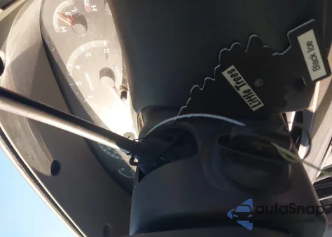 2000 Ford Expedition Xlt from USA, damaged, VIN 1FMRU1564YLB77140